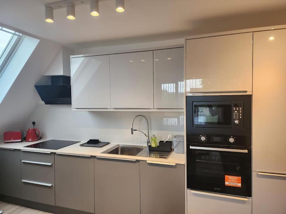 Paradigm Court, Brand New 1-Bedroom Flat Oxford Exterior foto